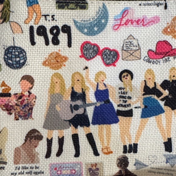 Taylor Swift Illustrated Cosmetic Bag - Multicolor - Picture 2 of 5